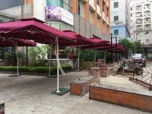 Ô dù quán cafe