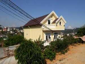 Bán nhà La Sơn Phu Tử P.2 Đà Lạt, 71m2, 1 trệt 2 lầu 1 áp