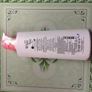 Kem trắng da Mistine WHITE SPA