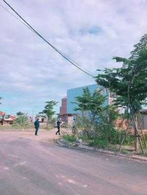 Bán Gấp Lô Góc Hòa Xuân Mở Rộng Vị Trí Cực Đẹp