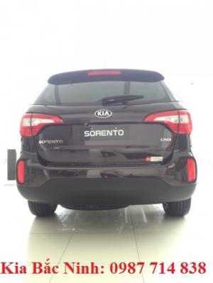 Bán xe Kia Sorento 2018 giá chỉ từ 799 triệu, hỗ trợ vay 90%