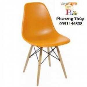 +Bàn B4:
Chất liệu: Mặt gỗ MDF, phủ sơn cao cấp, chân gỗ sồi tự nhiên
Kích thước: 120x80x72 cm