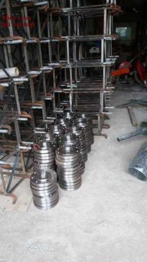 Khung móng cột sân vườn, thiết bị chiếu sáng