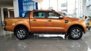 Ford Ranger Wildtrak 3.2L 4x4 i5 (2018, lô cuối cùng của năm)