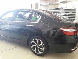 Honda Accord giá rẻ tại Bình Dương