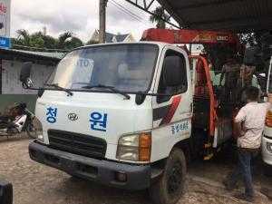 HYUNHDAI HD72 xe nhập khẩu gắn cẩu 3 tấn 3 khúc.