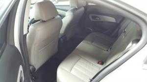 Bán Chevrolet Cruze 1.8AT màu bạc số tự động sản xuất 2015 biển Sài Gòn lăn bánh 32000km