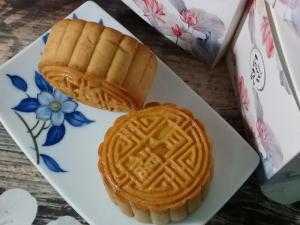 Bánh trung thu nhân 1 trứng