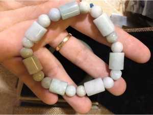 Vòng ngọc phỉ thuý