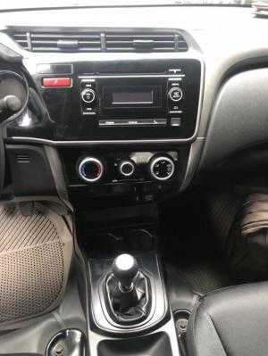 Bán Honda City 1.5MT màu nâu titan sản xuất 2015 số sàn biển Sài Gòn 1 chủ đi 40.000km