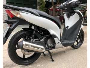 SH nhập ý 125i sporty lung linh