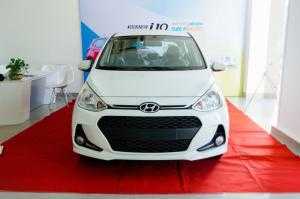Xe Hyundai I10 số tự động màu trắng, xe giao ngay, nhiều ưu đãi
