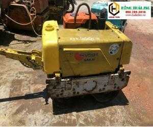 máy lu rung dắt tay sakai