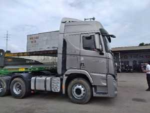 Hyundai đầu kéo xcient