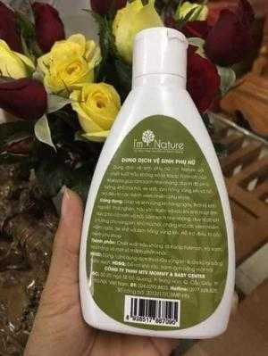 Dung dịch vệ sinh phụ nữ I’m Nature