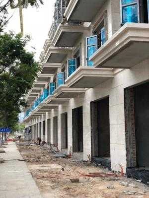 Cần bán dãy nhà phố Shophouse Lakeside Infinity, Mặt tiền đường 15m, Liên Chiểu, Đà Nẵng.