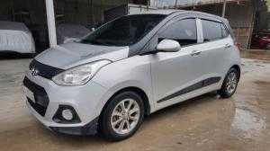 Bán Hyundai Grand i10 1.2AT màu bạc số tự động nhập Ấn Độ 2014 biển Sài Gòn bản 5 cửa