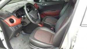 Bán Hyundai Grand i10 1.2AT màu bạc số tự động nhập Ấn Độ 2014 biển Sài Gòn bản 5 cửa
