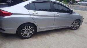 Cần bán xe Honda City 2017 số tự động màu xám bạc