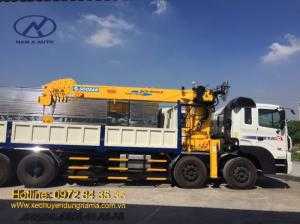 Xe tải HYUNDAI HD320 lắp cần cẩu Soosan 10 tấn 5 khúc SCS1015LS