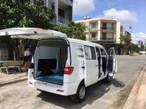 khoang chứa hàng xe tải van dongben 5 chỗ