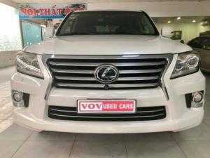 Lexus LX570 model 2013 màu trắng bản xuất mỹ