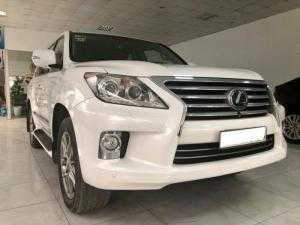 Lexus LX570 model 2013 màu trắng bản xuất mỹ