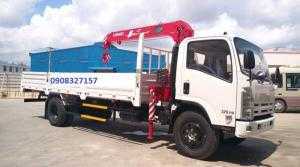 Bán trả góp xe cẩu ISUZU 8,2 tấn VM nhập 3 cục mới 100%