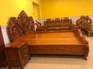 Giường ngủ cổ điển cao cấp
