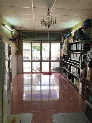 Cậu Thành Tôi cần Bán Nhà gần Mặt tiền Huỳnh Tấn Phát