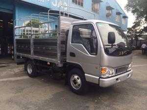 Xe tải nhãn hiệu JAC 2T4 nhập khẩu giá tốt tại miền nam .
