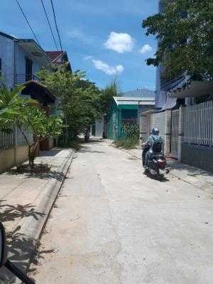 Cần tiền bán nhanh dãy trọ giữa trung tâm Thành phố và các trường Đại Học, giá tốt, hướng Đông Bắc