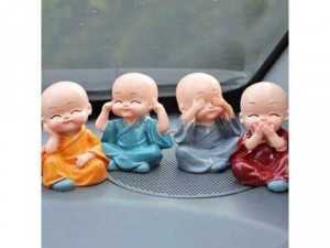 Bộ 4 chú tiểu