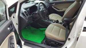 Bán Kia Cerato 1.6AT màu trắng số tự động sản xuất 2016 lăn bánh 2017 biển Bình Dương 1 chủ đi đúng 34000km