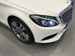 Mercedes Benz C250 Trắng 2018 - Giá tốt - Giao Ngay