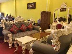Bộ bàn ghế sofa victoria dát vàng sang trọng