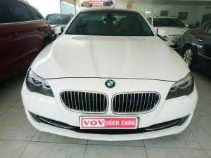 Bán BMW 520i sản xuất 2012 màu trắng nội thất kem