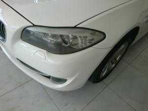Bán BMW 520i sản xuất 2012 màu trắng nội thất kem