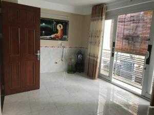 Bán nhà Hoàng Hoa Thám, Phú Nhuận, DT 50 m2, hẻm 4m, nhà đẹp, tặng kèm nội thất xịn giá 4.5 tỷ