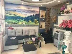 Bán nhà Hoàng Hoa Thám, Phú Nhuận, DT 50 m2, hẻm 4m, nhà đẹp, tặng kèm nội thất xịn giá 4.5 tỷ