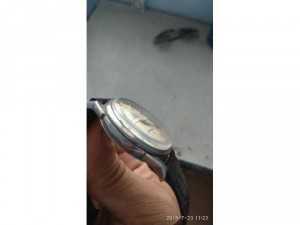 Đồng hồ omega tự động