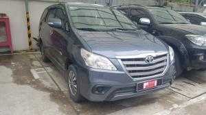 Bán xe Innova số sàn đới 2015 trả góp