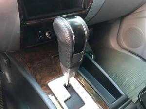 Bán xe Mitsubishi Pajero 2011 đk 2012 tự động màu bạc