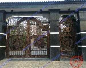 Cửa cổng sắt mỹ thuậ 02