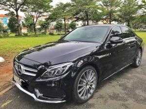 Bán xe Mercedes C300 AMG 2018 màu đen