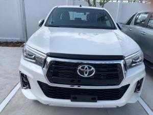 Hilux 2.48 AT (4x4) số tự động màu trắng