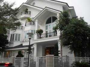 Bán Gấp Căn Biệt Thự Cực Đẹp Ngay Mặt Tiền Ql1a Bình Chánh, Shr.