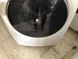 Máy giặt Panasonic NA-VX7100R 2012 giặt 9kg/6kg