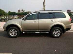 Mitsubishi Pajero sport MT số sàn, động cơ 2.5 , máy dầu, xe 1 cầu, Xe Sản Xuất 2017