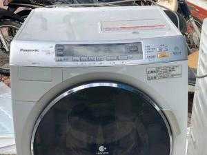 Máy giặt là Panasonic NA-VX7000L giặt 9kg/6KG